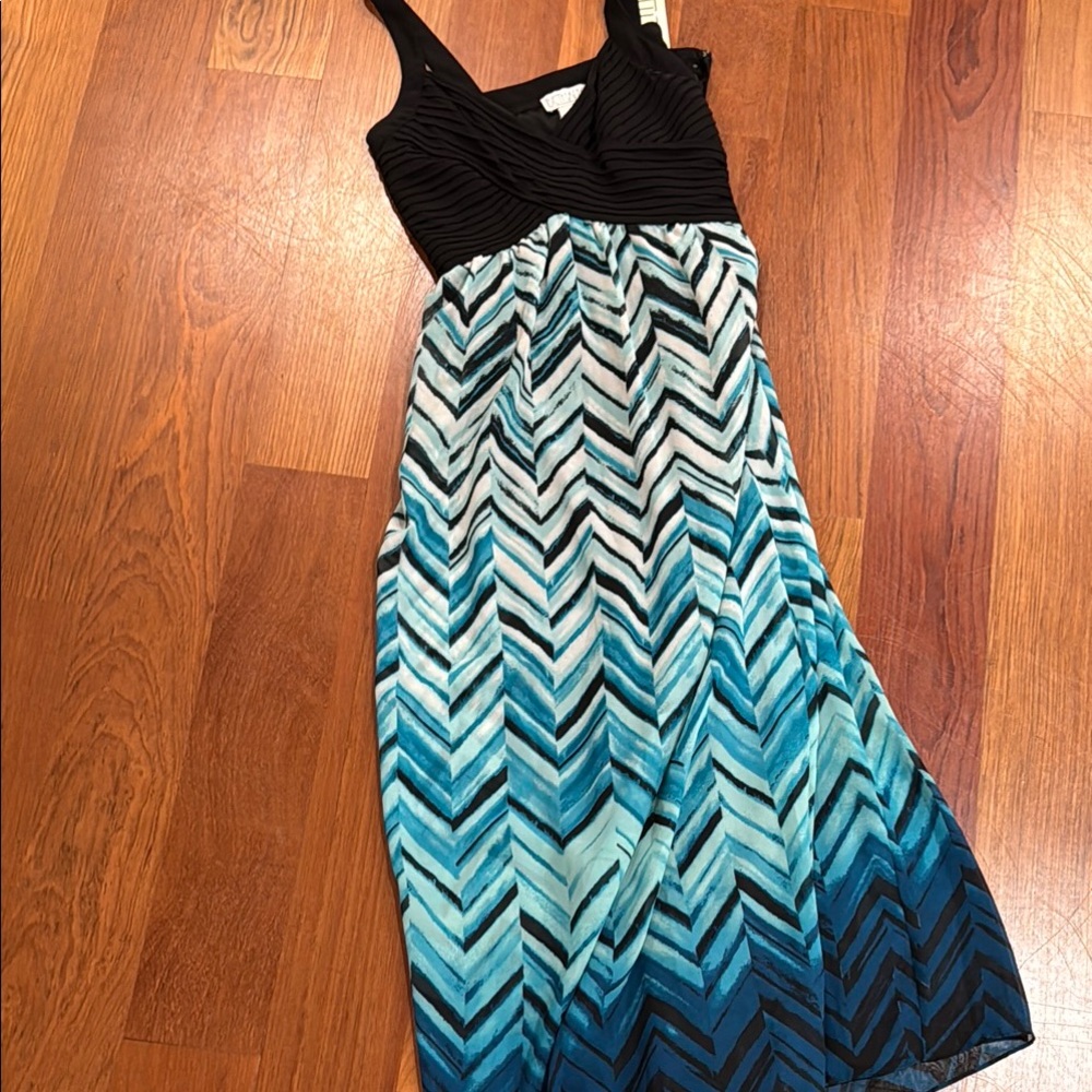 Elegant Black and Blue Chevron Maxi Dress